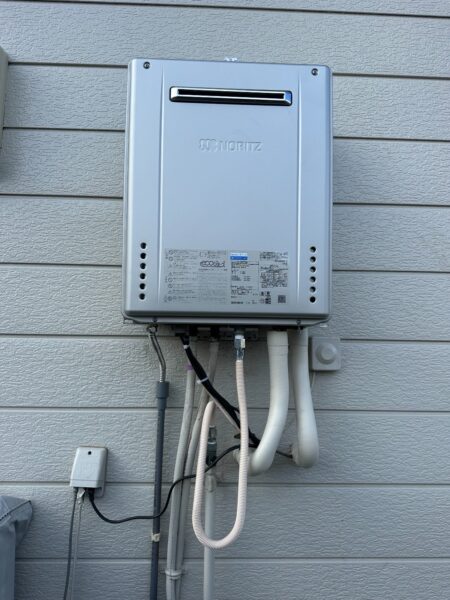 埼玉県上尾市　ガス給湯器交換工事　￥176,953円　ノーリツ『GT-2022SAWX』⇒ノーリツ『GT-C2062SAWX』
