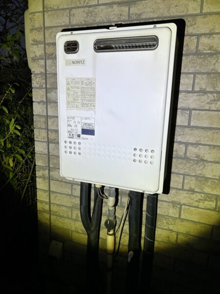 神奈川県横浜市　ガス給湯器交換工事　￥155,169円　ノーリツ『GT-2027SAWX』⇒ノーリツ『GT-2070SAW』