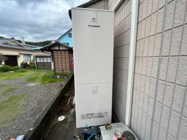 静岡県静岡市駿河区の電気温水器⇒エコキュート交換　三菱『SRT-556FU200V』⇒パナソニック『HE-SU46LQS』への交換施工事例