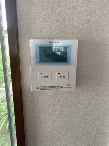 埼玉県草加市　エコキュート交換工事　￥465,000円　ダイキン『EQ37XFV』⇒パナソニック『HE-H37KQS』