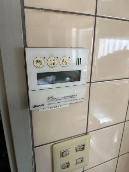 飯能市　パロマ　ガス給湯器交換工事　￥155,899円　『GT-2450AWX』⇒『FH-E2421SAWL』