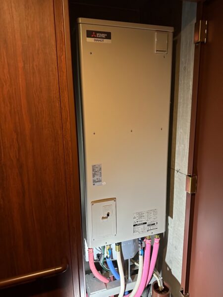 神奈川県横浜市　エコキュート交換工事　￥440,254円　パナソニック『HE-30C3QMVS』⇒三菱『SRT-W306D』
