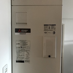 横浜市旭区　電気温水器交換　ナショナルDH-1501D⇒三菱『SRG-151E-R』