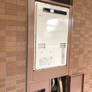 東京都港区でガス給湯暖房用熱源機交換工事　ノーリツ『GTH-2413AWXH』→リンナイ『RUFH-A2400AW2-3』
