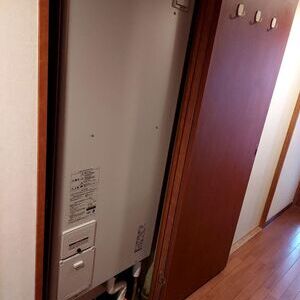 大阪府枚方市　電気温水器交換工事　￥407,000（税込）三菱『SRT-3765CF-BL』⇒三菱『SRT-J37CD5』