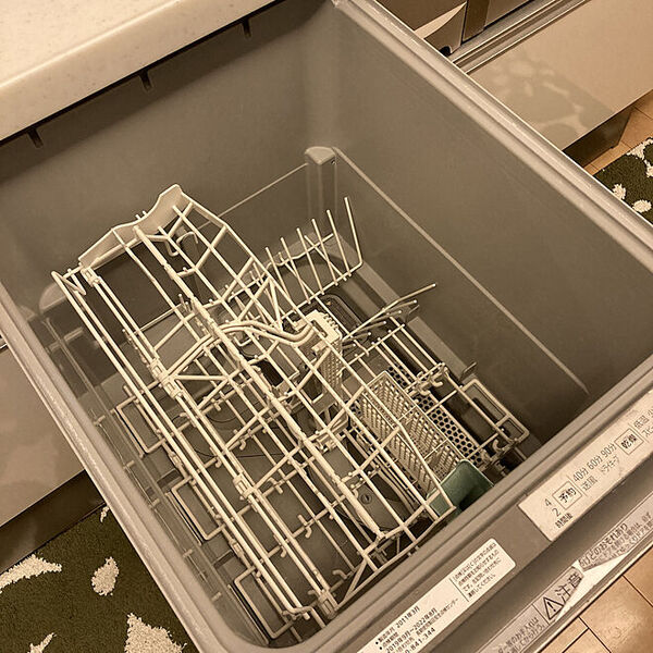 フロントオープン食洗機とは？スライドオープン食洗機との違いを比較！