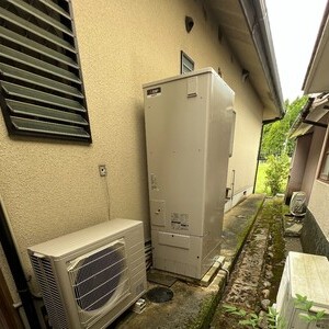 京都府京都市　電気温水器からエコキュート交換工事　￥440，000（税込）三菱『SRT-4668WFU-BL』⇒三菱『SRT-S376U』